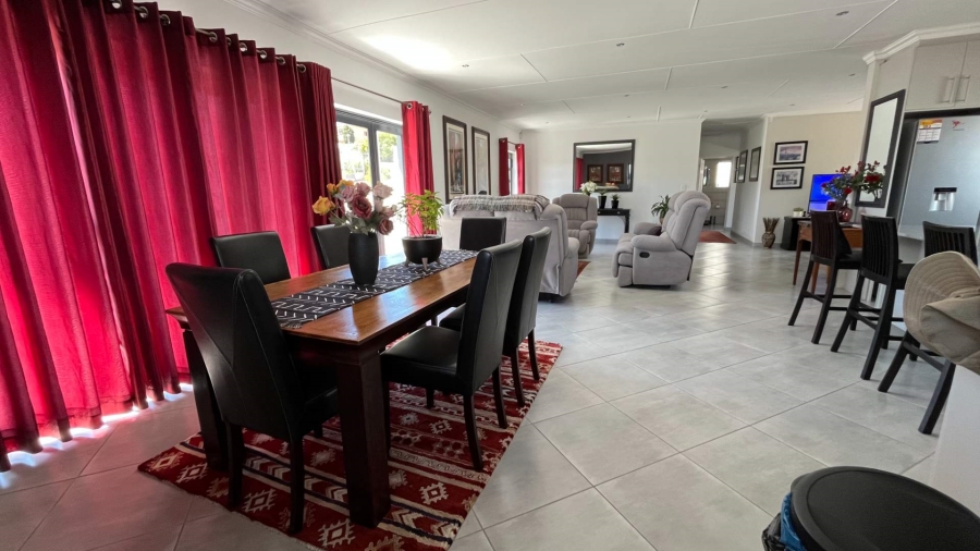 2 Bedroom Property for Sale in Reebok Western Cape